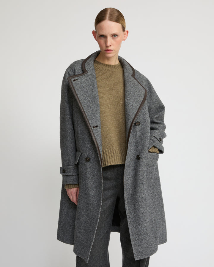 Long wool coat with lambskin details -Yves Salomon