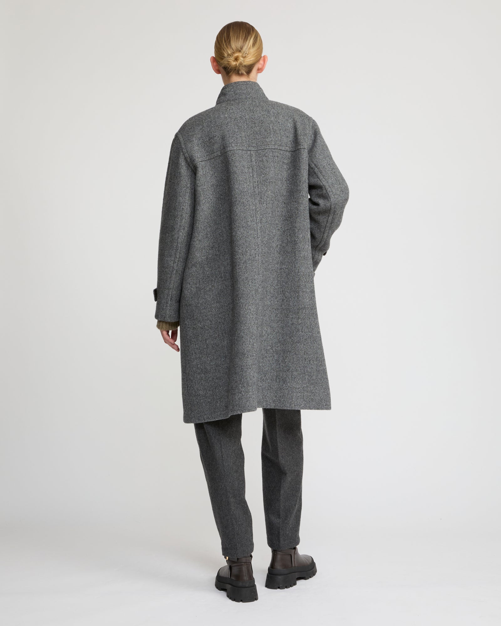 Long wool coat with lambskin details -Yves Salomon