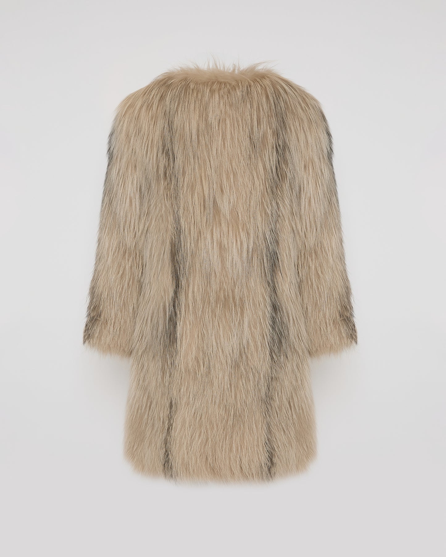 Long jacket in knitted fox fur