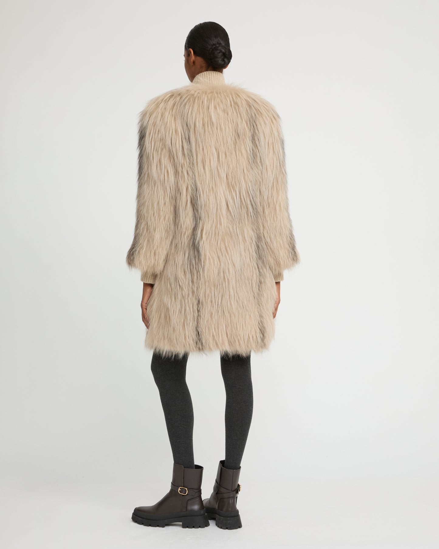 Long jacket in knitted fox fur
