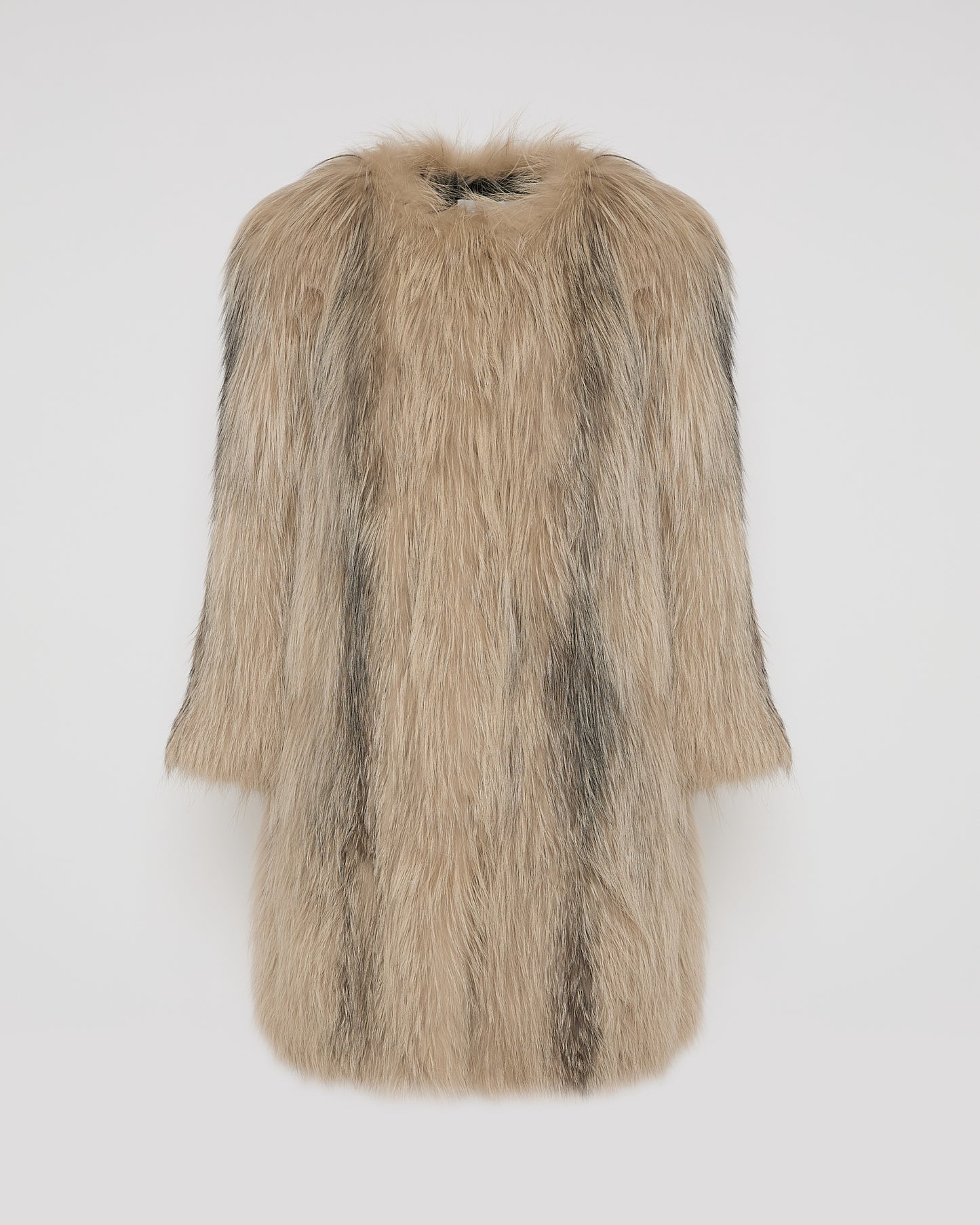 Long jacket in knitted fox fur