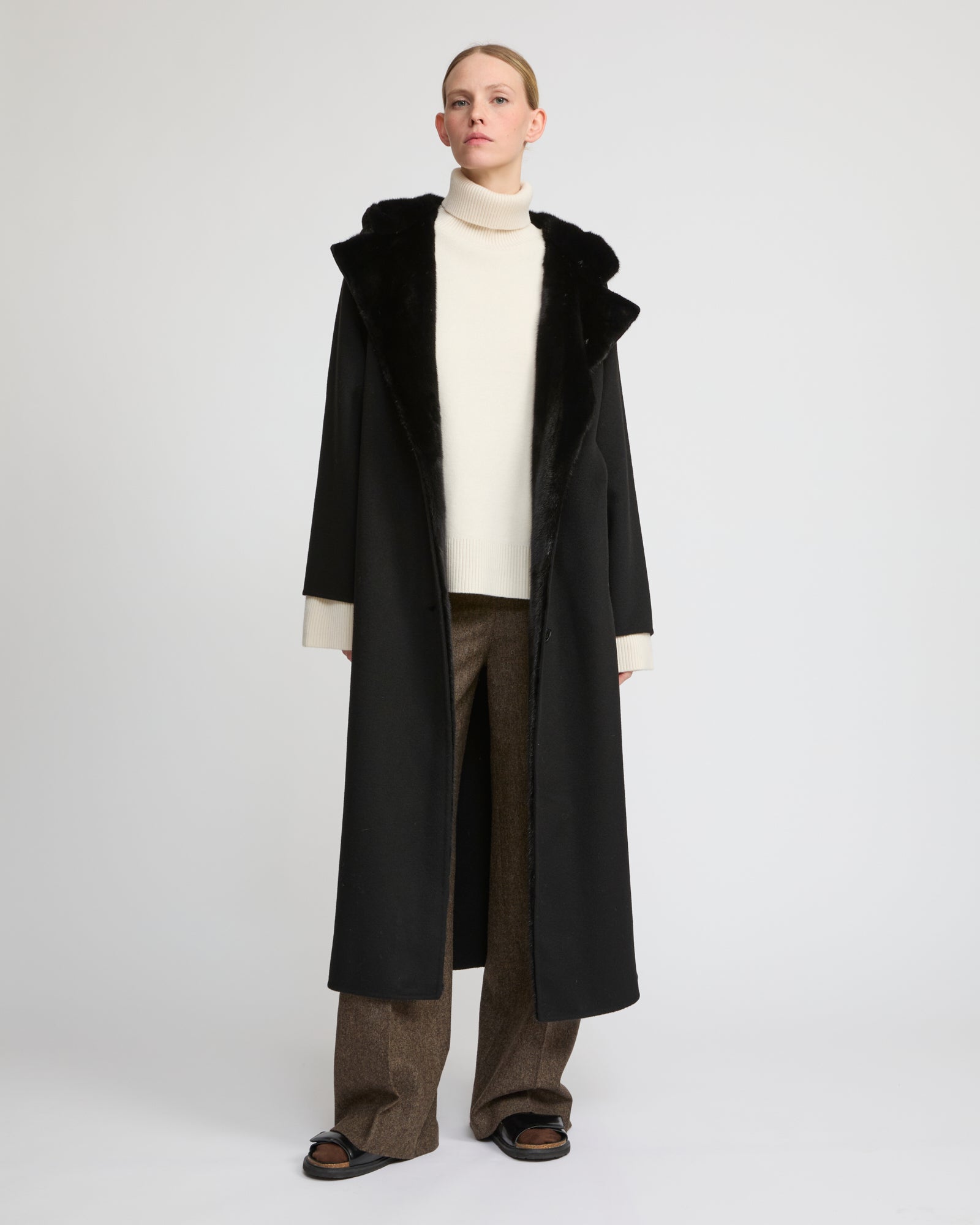Long coat in cashmere wool with mink fur hood -Yves Salomon