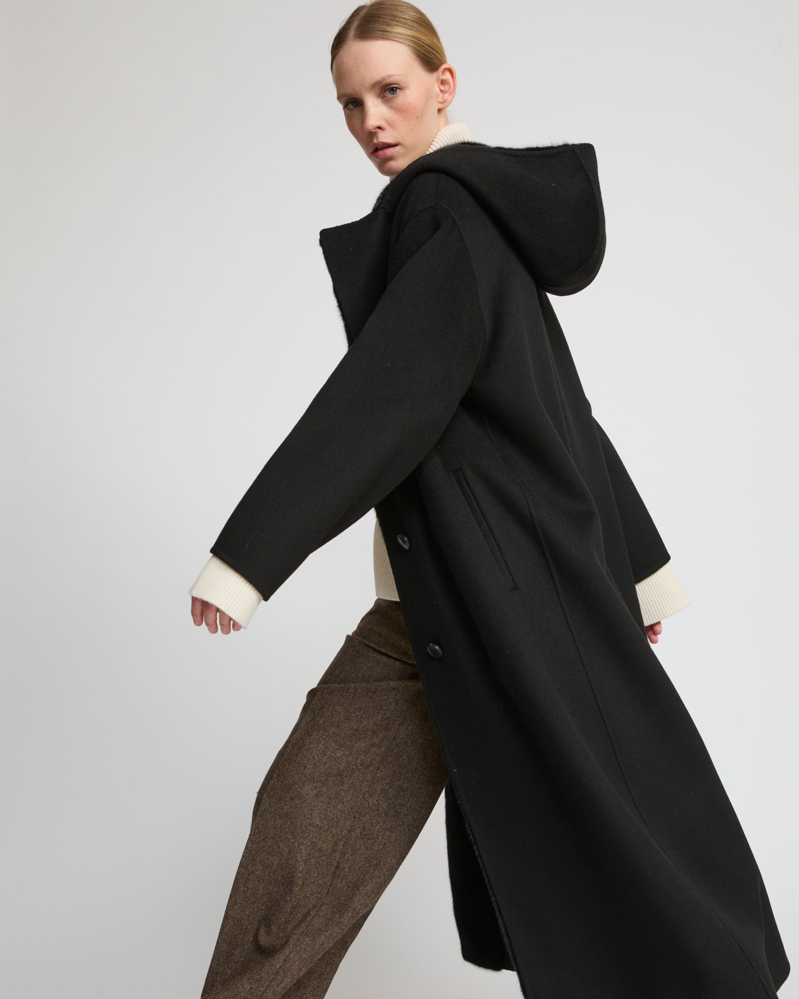 Long coat in cashmere wool with mink fur hood -Yves Salomon