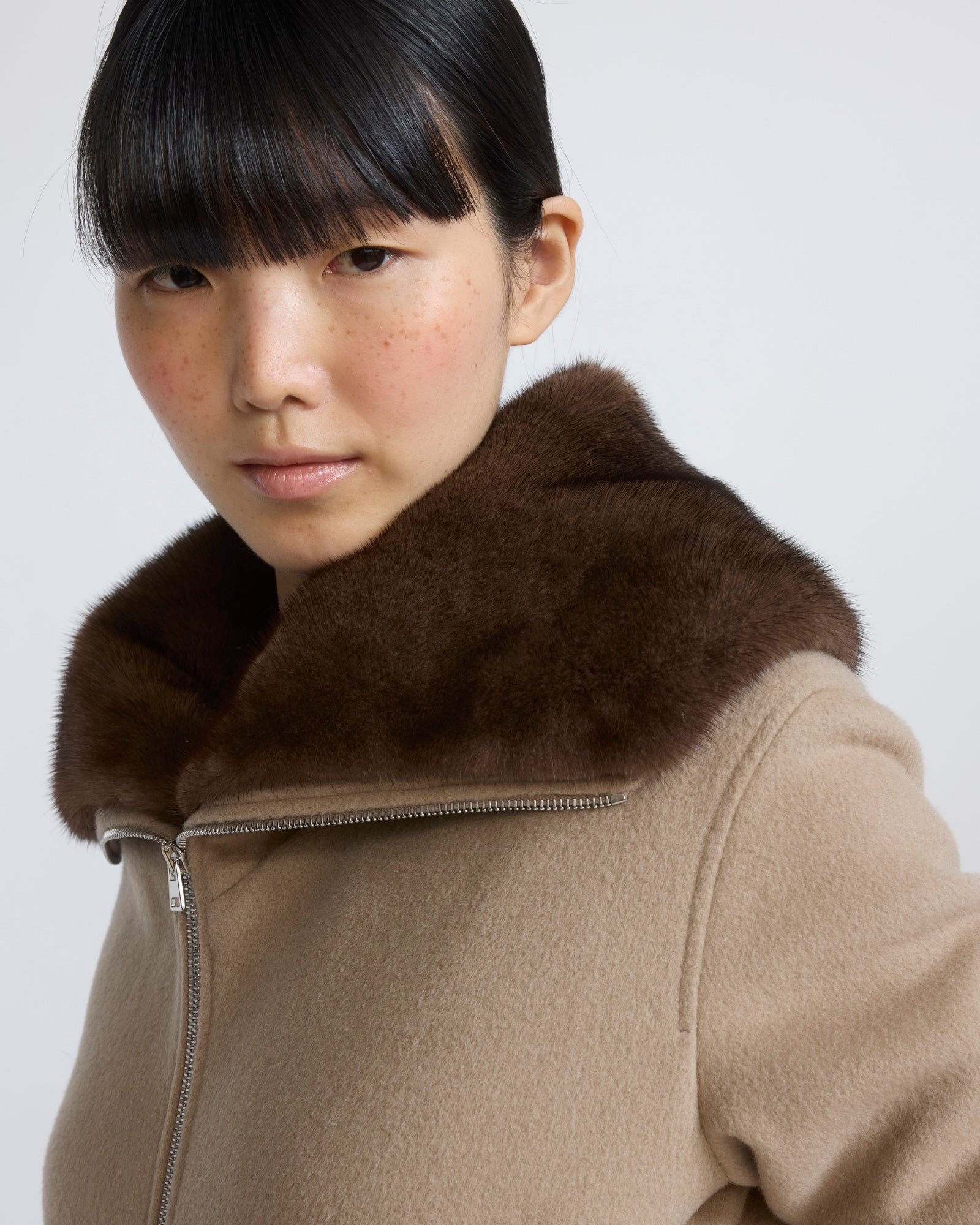 Cashmere-blend cropped blouson with removable mink fur collar - Yves Salomon - New Fall/Winter Collection