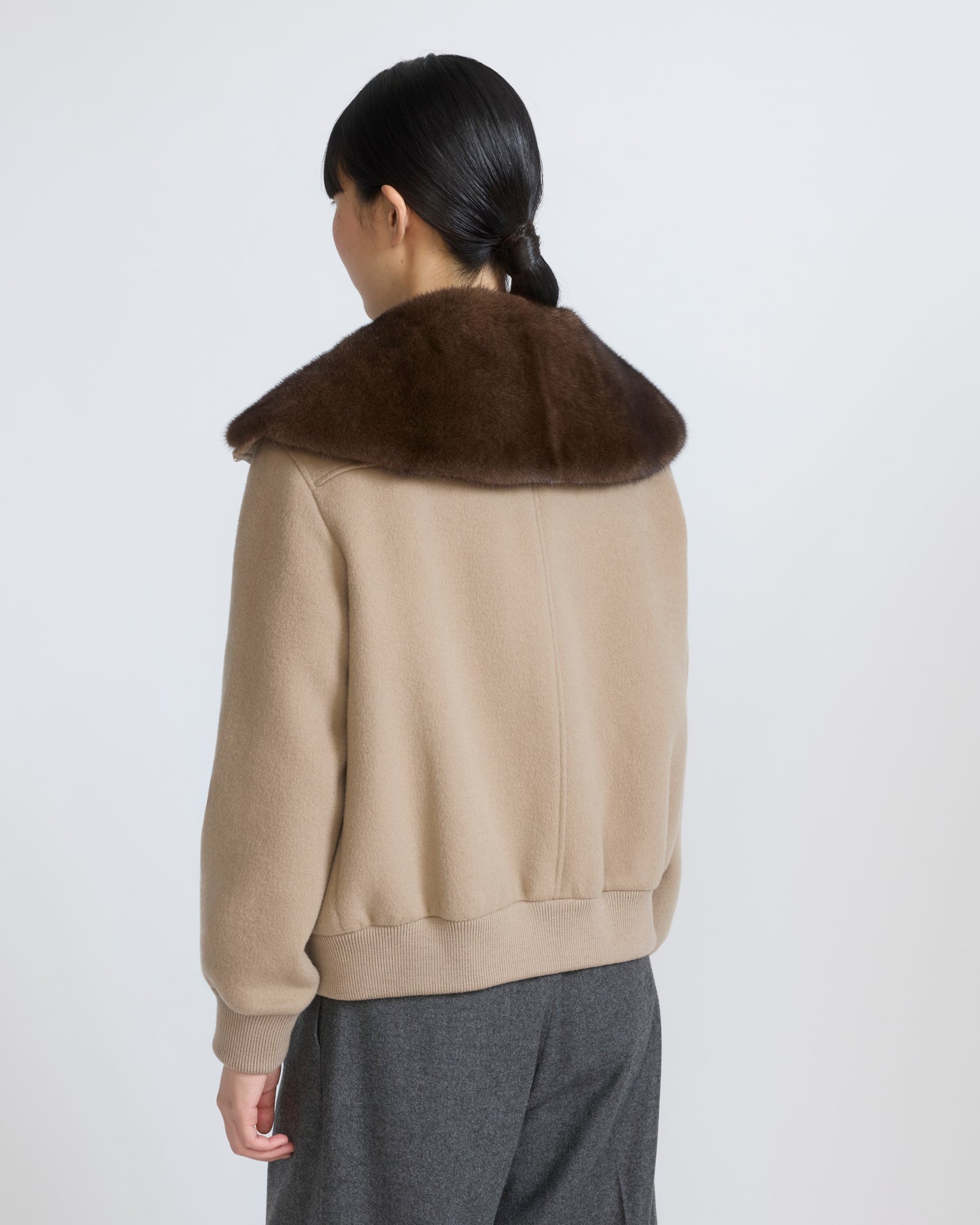 Cashmere-blend cropped blouson with removable mink fur collar - Yves Salomon - New Fall/Winter Collection