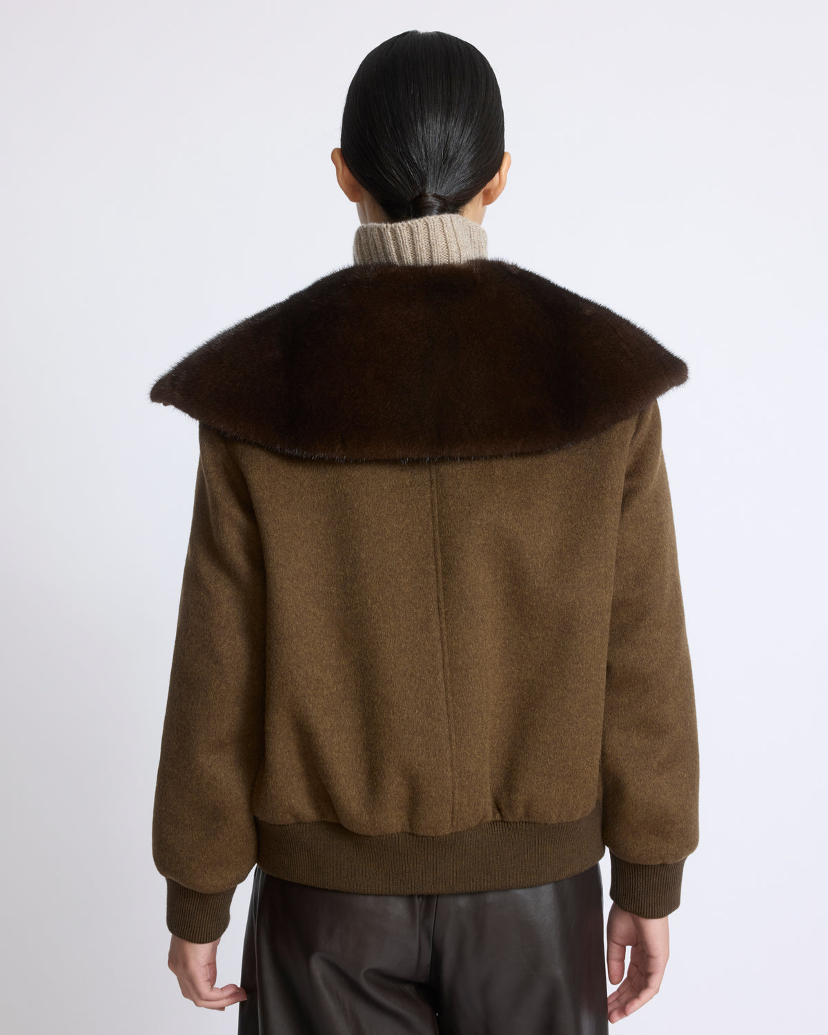 Cashmere-blend cropped blouson with removable mink fur collar - Yves Salomon - New Fall/Winter Collection