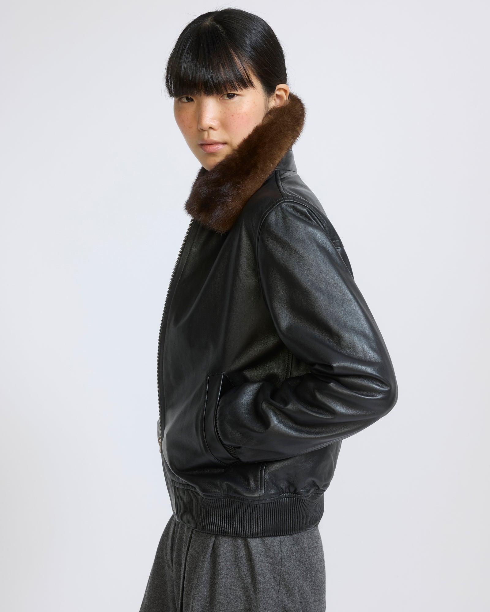 Lamb leather bomber jacket with removable mink collar - Yves Salomon - New Fall/Winter Collection