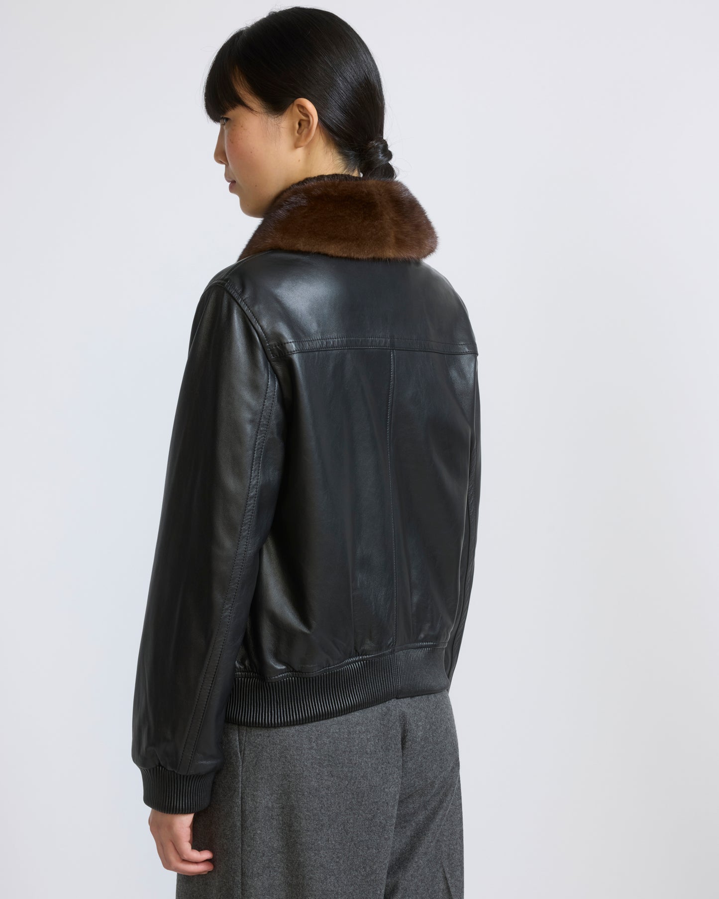 Lamb leather bomber jacket with removable mink collar - Yves Salomon - New Fall/Winter Collection