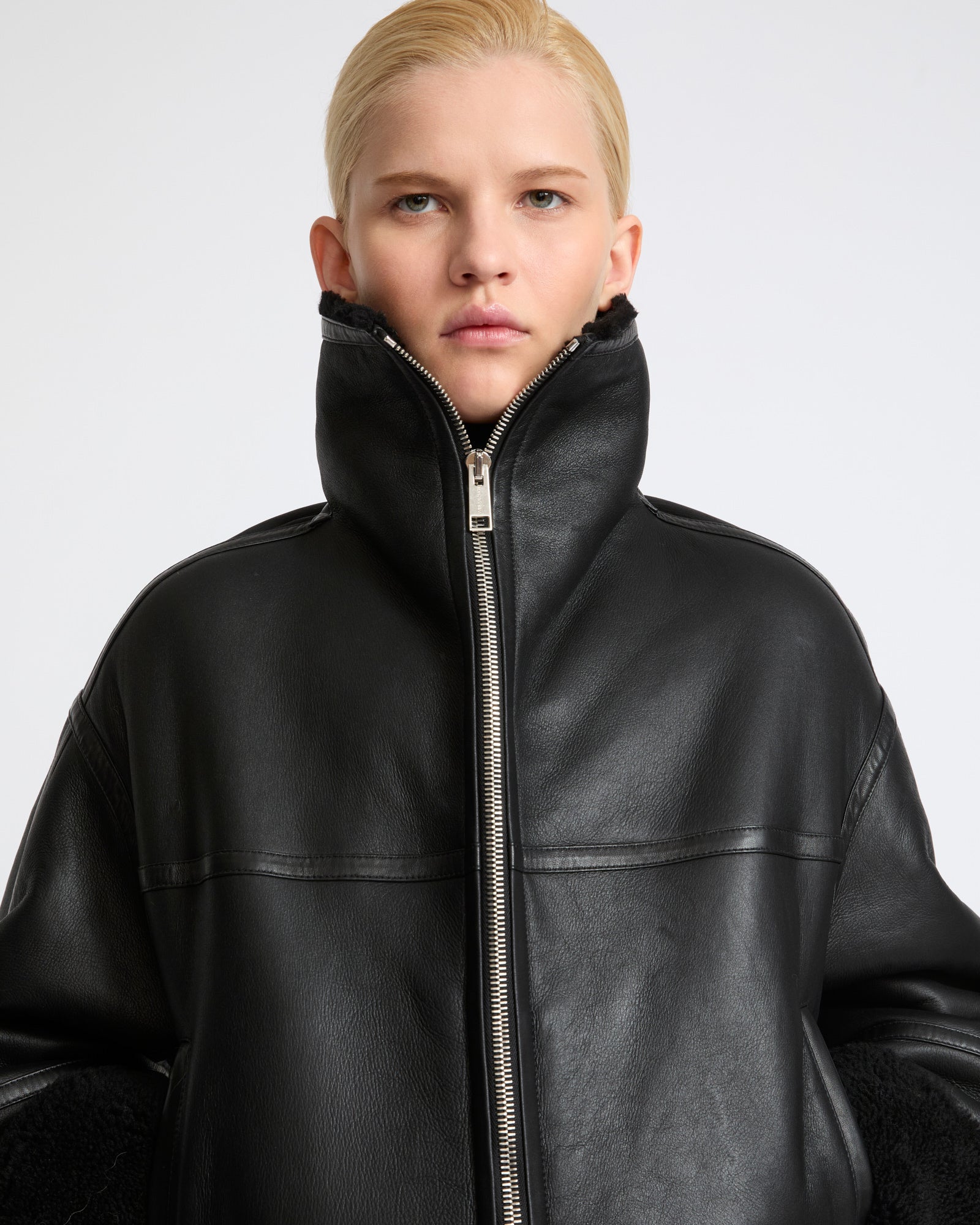 Suede Merino lambskin cropped jacket - Yves Salomon - New Fall Winter Collection