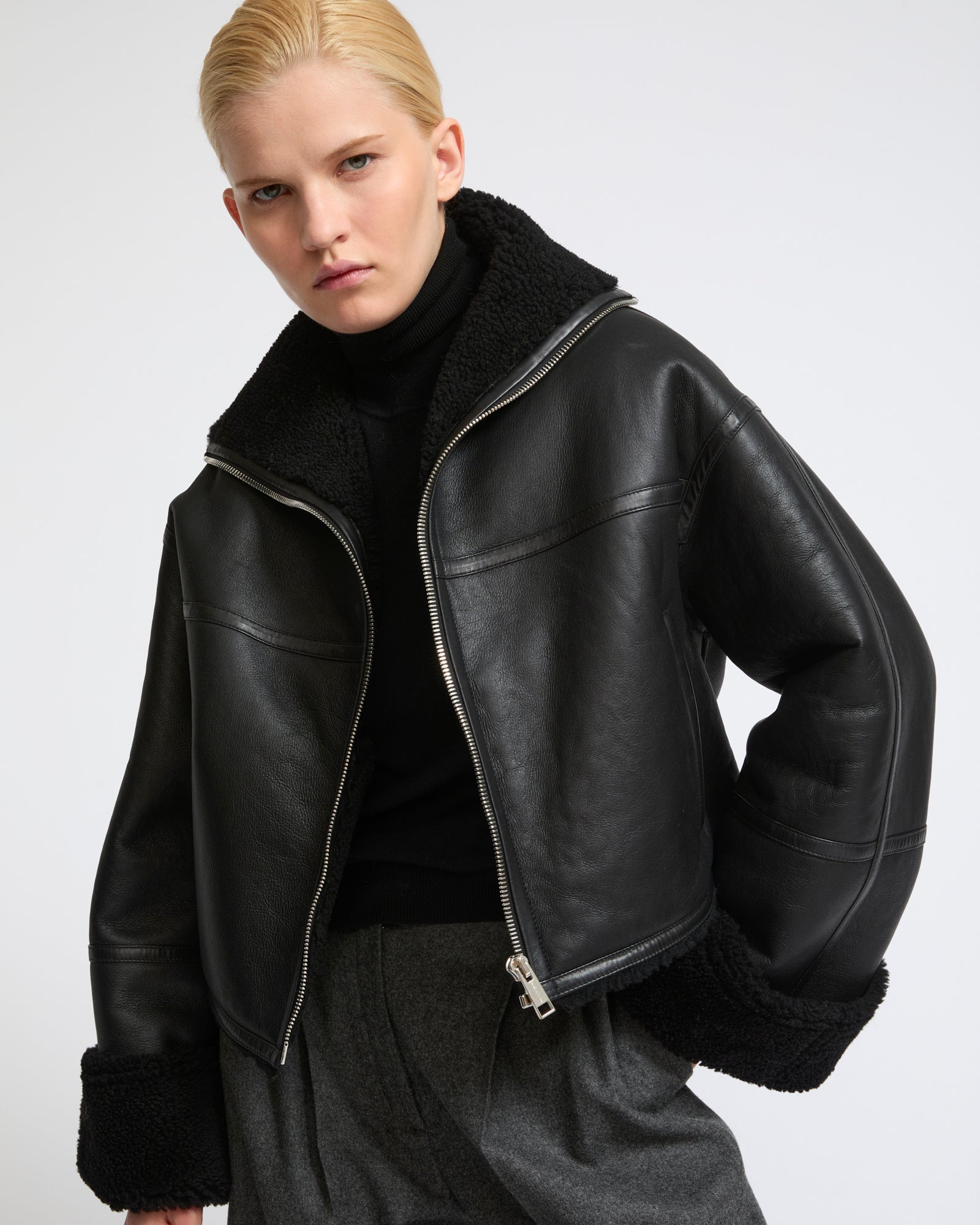 Suede Merino lambskin cropped jacket - Yves Salomon - New Fall Winter Collection