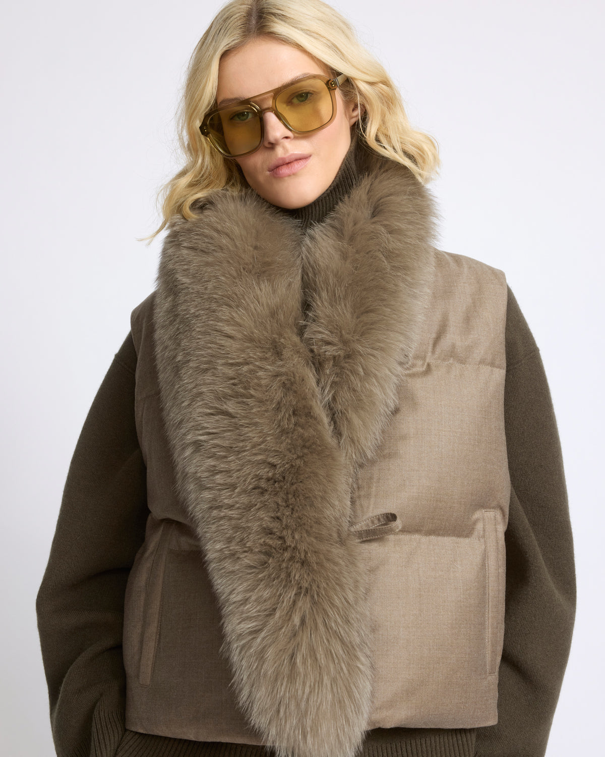 Flannel sleeveless gilet with detachable fox fur collar - Yves Salomon - New Fall/Winter Collection