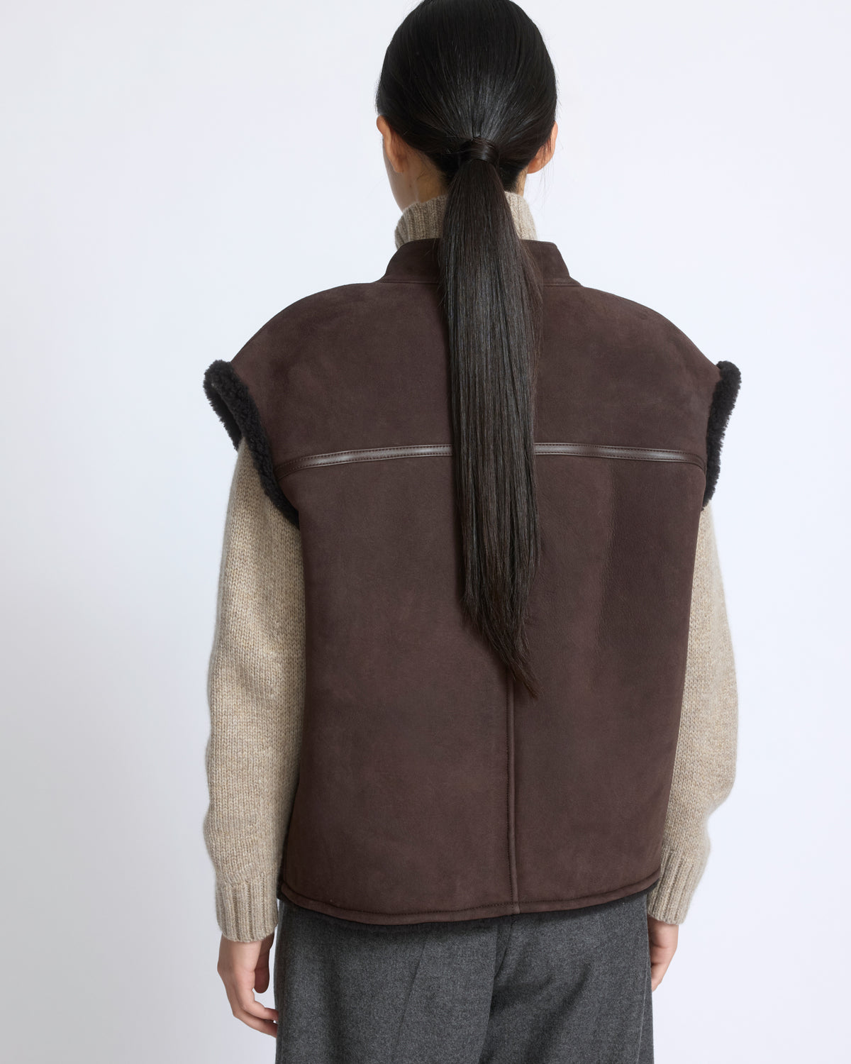 Curly Merino lambskin sleeveless gilet - Yves Salomon - New Fall/Winter Collection