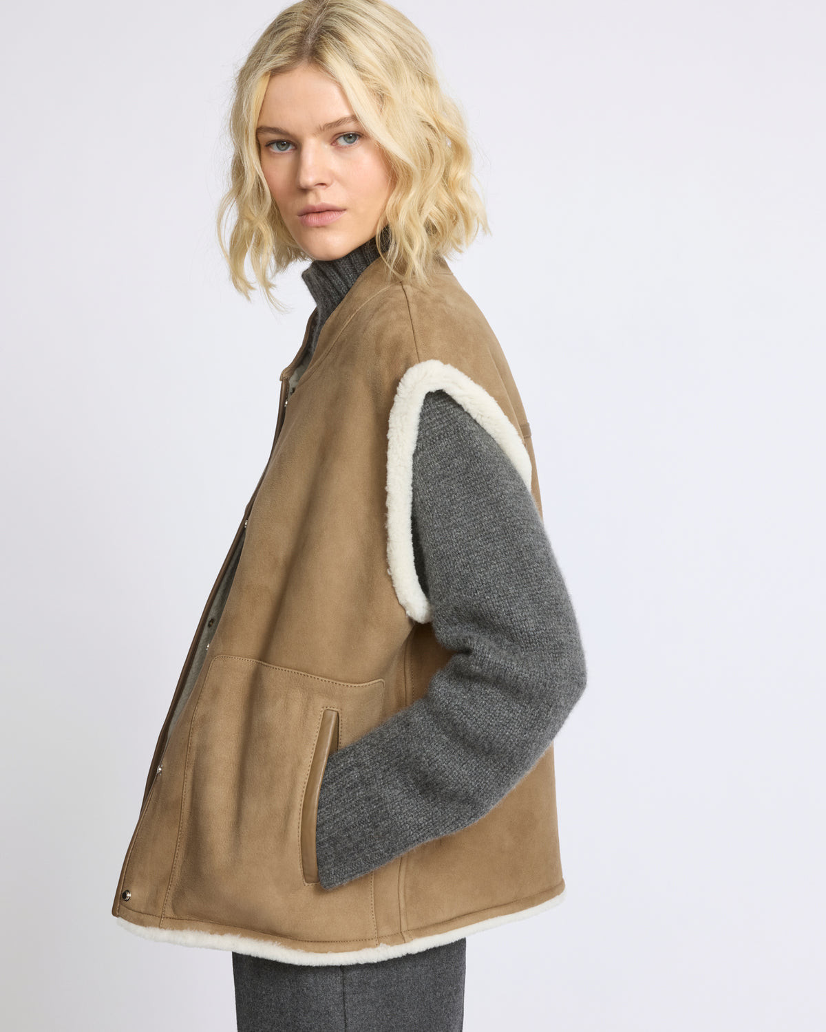 Curly Merino lambskin sleeveless gilet - Yves Salomon - New Fall/Winter Collection