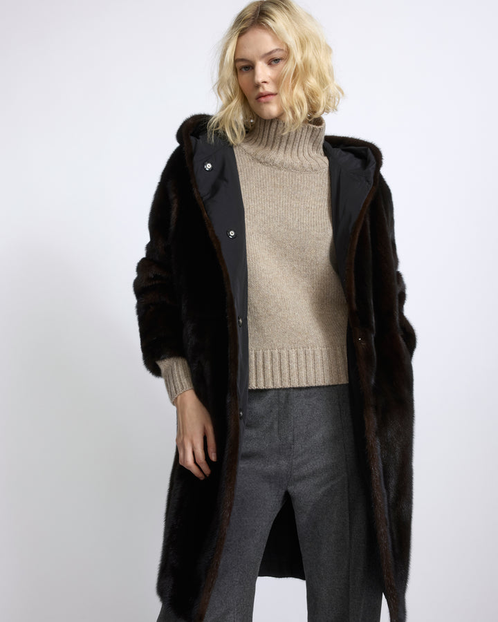 Long smooth hooded down jacket in reversible water-repellent technical fabric and mink fur - Yves Salomon - New Fall/Winter Collection
