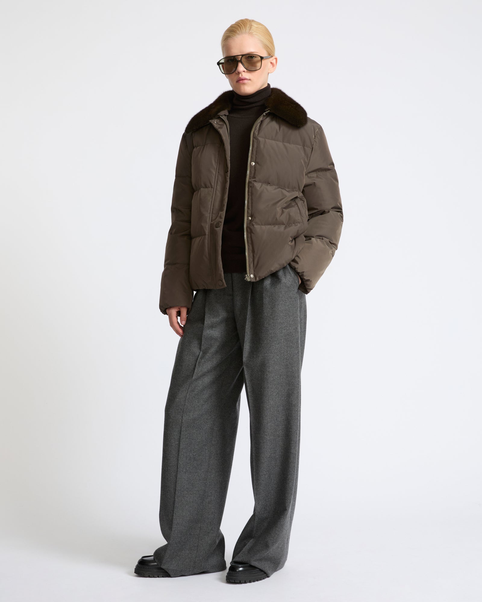 Short down jacket in waterproof technical fabric with mink fur trim - Yves Salomon - New Fall Winter Collection