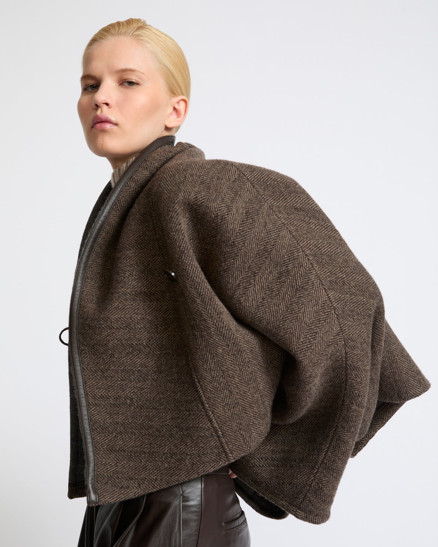 Herringbone double-sided wool cape jacket - Yves Salomon - New Fall Winter Collection