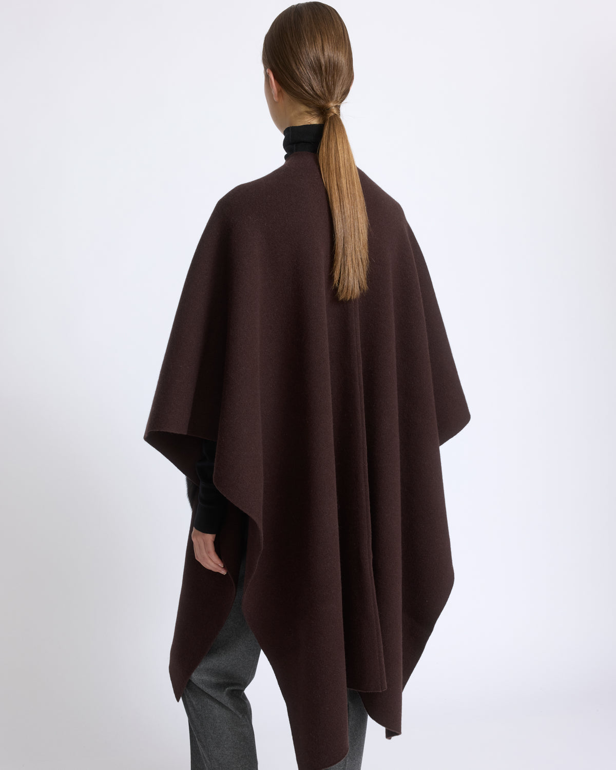 Merino knit poncho with mink fur - Yves Salomon - New Fall/Winter Collection