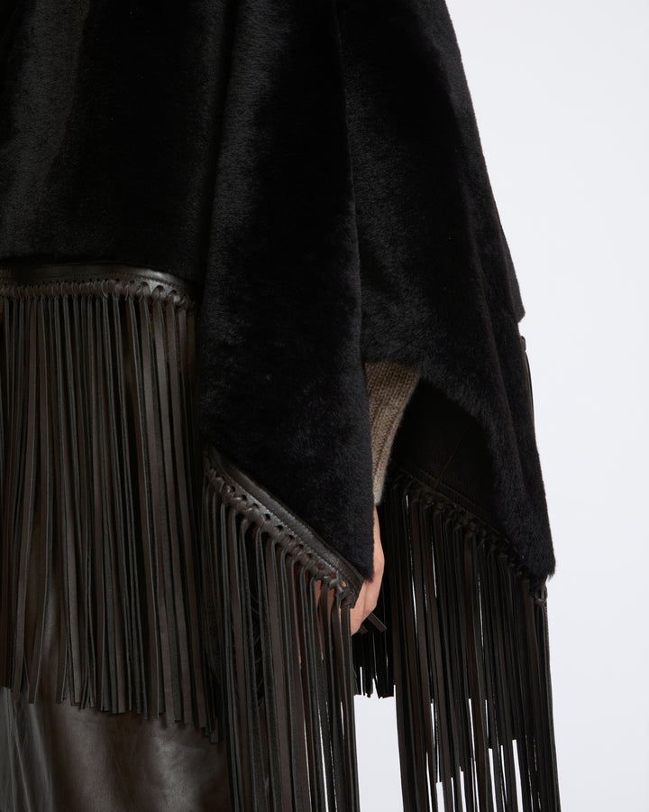 Fringed lambskin shearling cape - Yves Salomon - New Fall Winter Collection