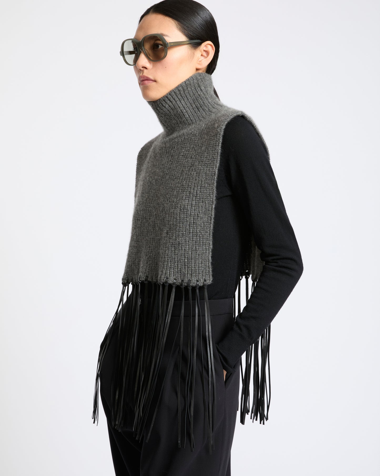 100% cashmere knit bib with leather fringes - Yves Salomon - New Fall Winter Collection