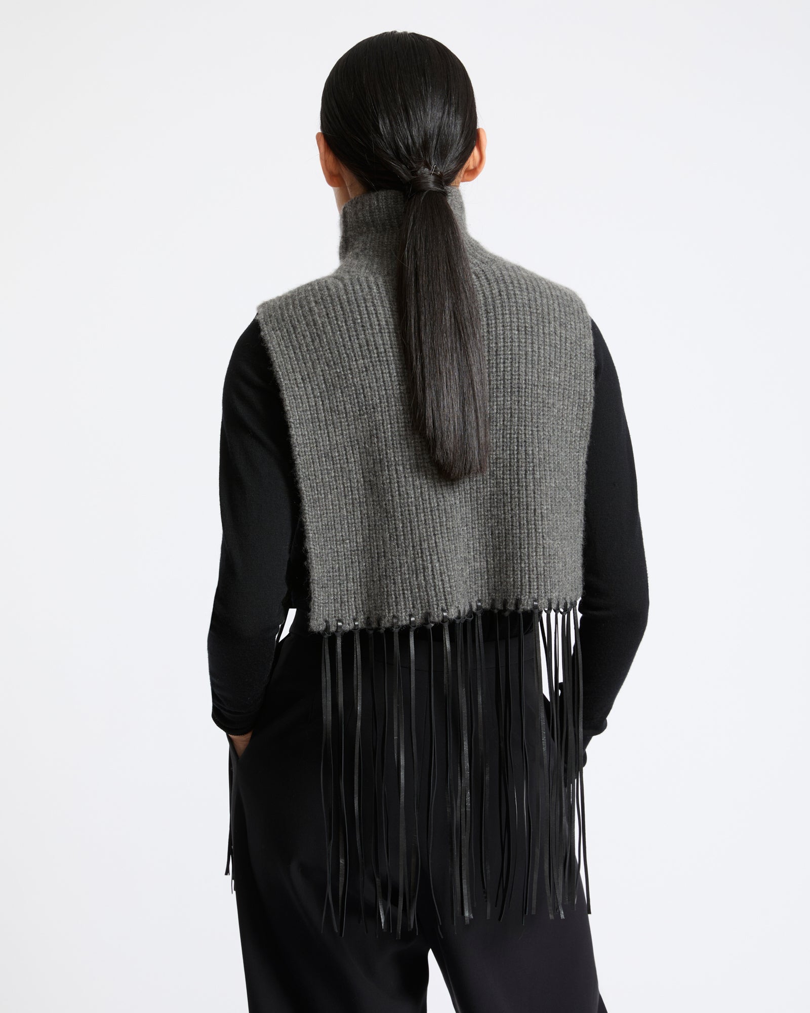 100% cashmere knit bib with leather fringes - Yves Salomon - New Fall Winter Collection