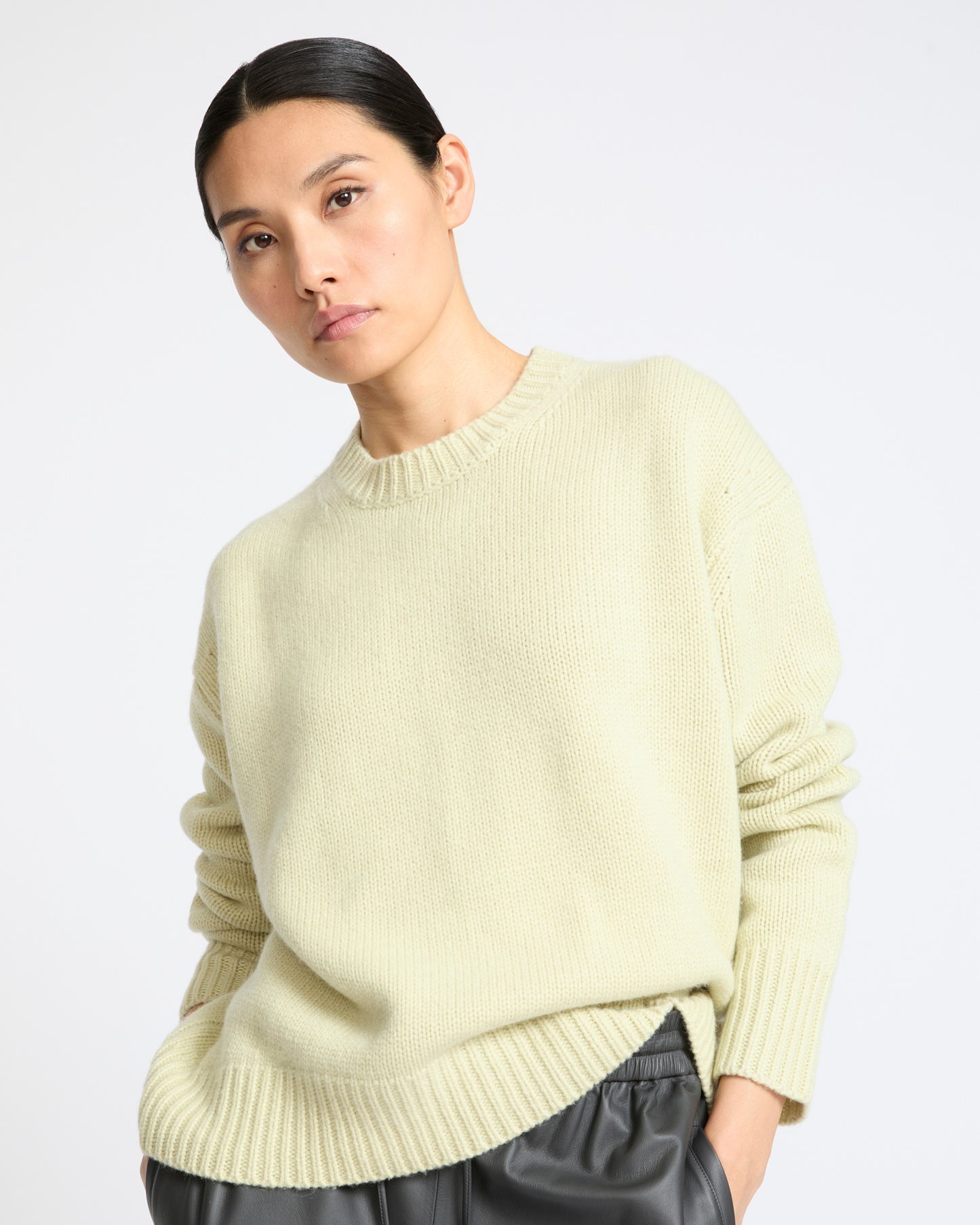 100% cashmere knit crew neck sweater - Yves Salomon - New Fall Winter Collection