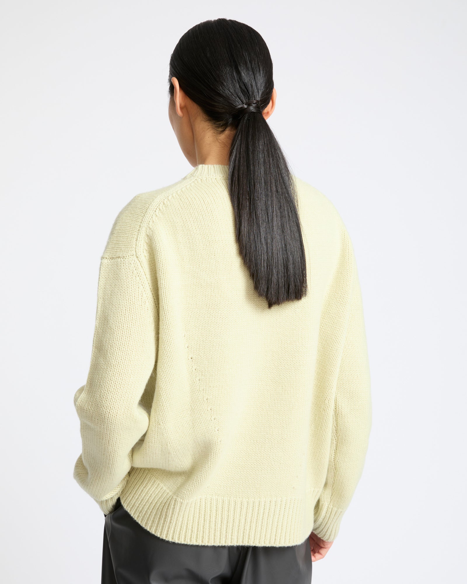 100% cashmere knit crew neck sweater - Yves Salomon - New Fall Winter Collection