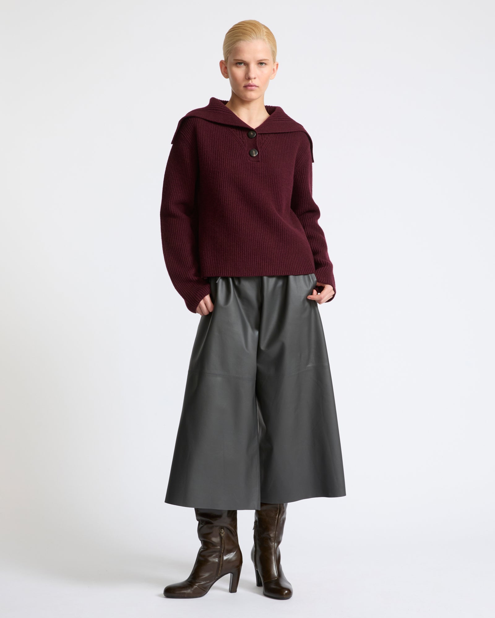 Buttoned sailor collar knit sweater - Yves Salomon - New Fall Winter Collection