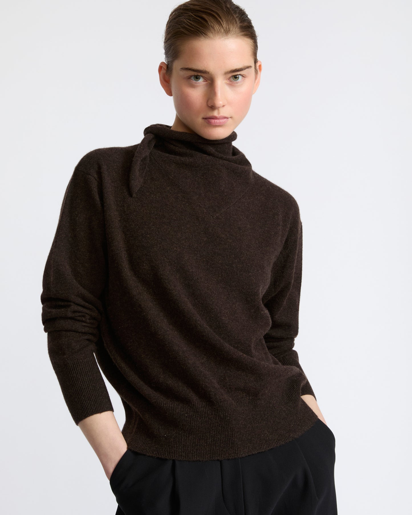 Fine 100% cashmere knit sweater with scarf collar - Yves Salomon - New Fall Winter Collection