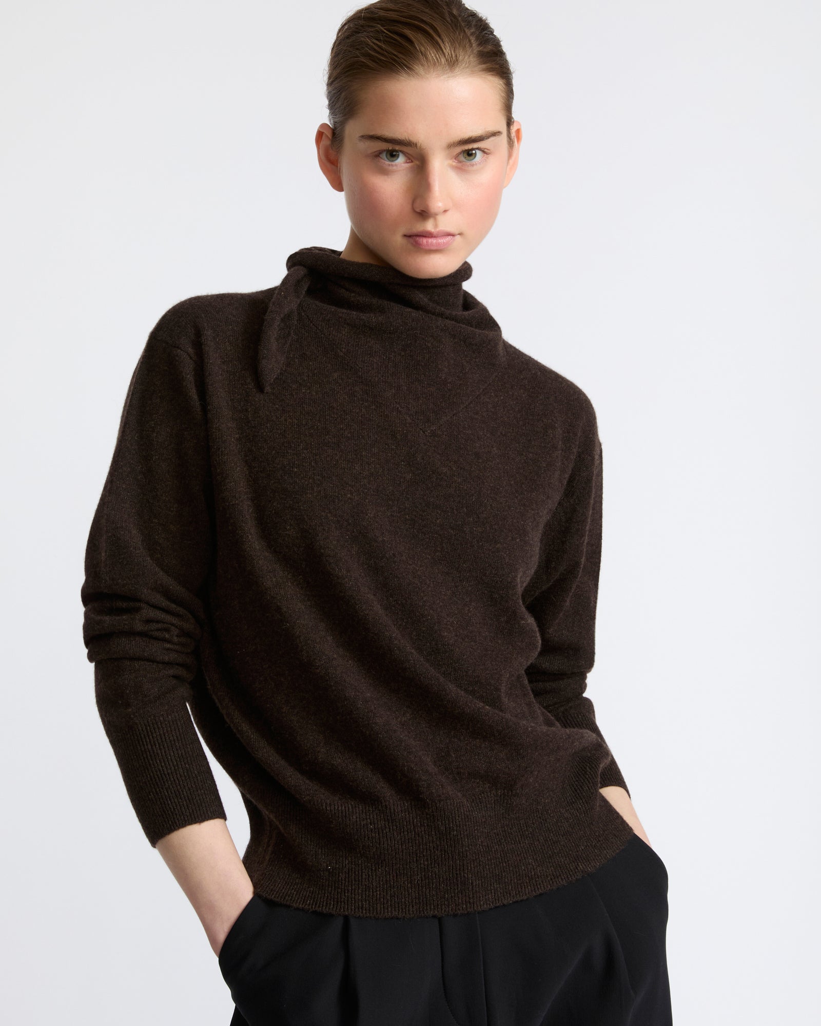 Fine 100% cashmere knit sweater with scarf collar - Yves Salomon - New Fall Winter Collection