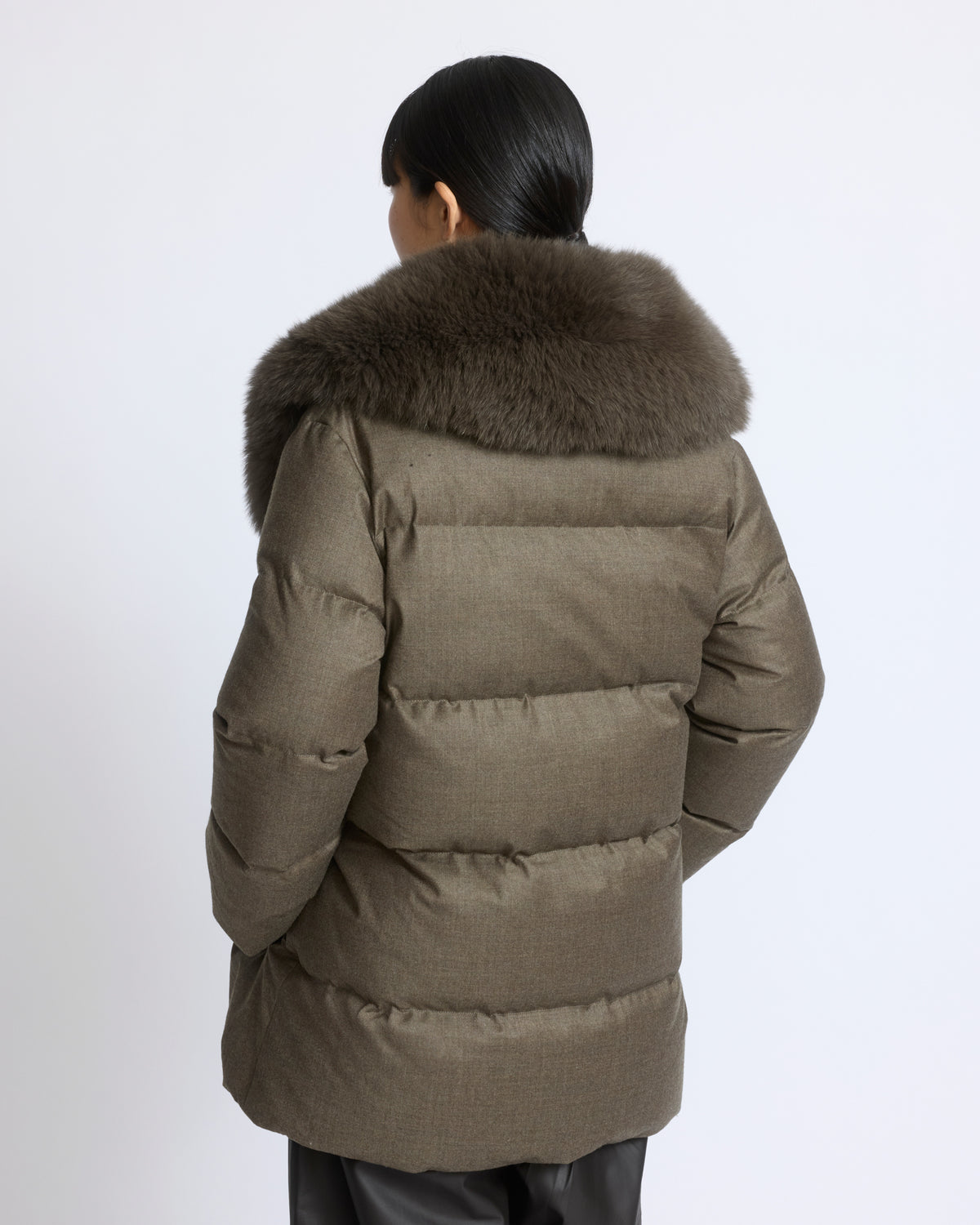 Long double-breasted down jacket in Loro Piana fabric with detachable fox fur collar - Yves Salomon - New Fall/Winter Collection