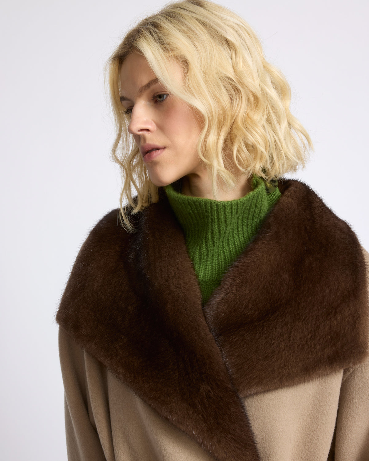 Double-sided wool and cashmere coat with mink fur - Yves Salomon - New Fall/Winter Collection