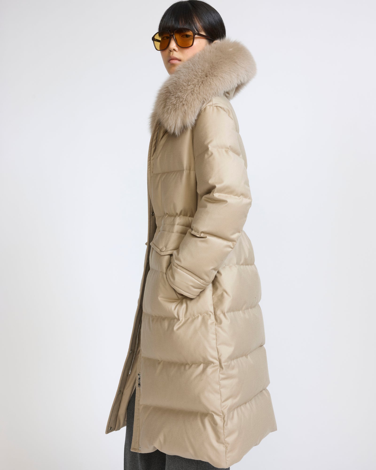 Long straight down jacket with detachable fox fur collar - Yves Salomon - New Fall/Winter Collection