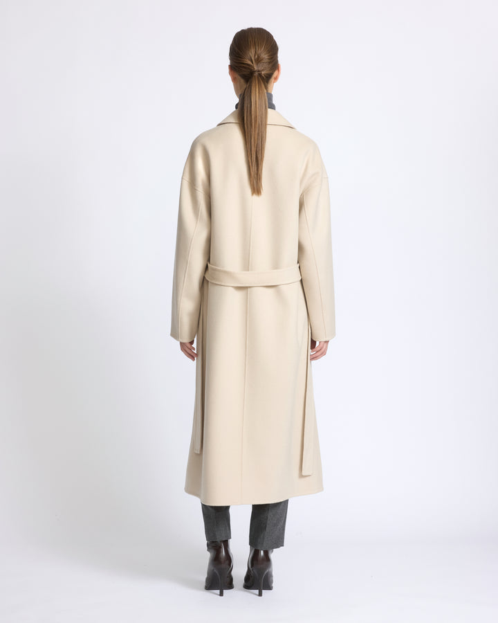 Long double-sided wool and cashmere coat with mink fur pockets - Yves Salomon - New Fall/Winter Collection