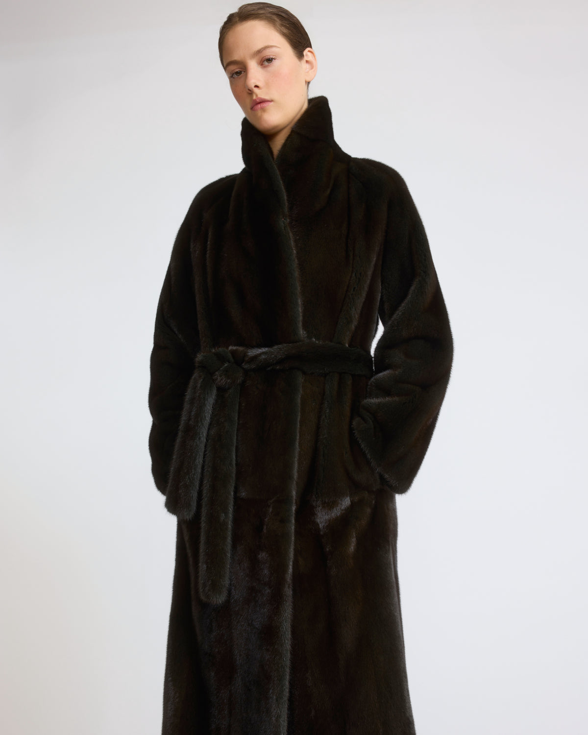 Long belted coat in long-haired mink fur with a shawl collar - Yves Salomon - New Fall/Winter Collection