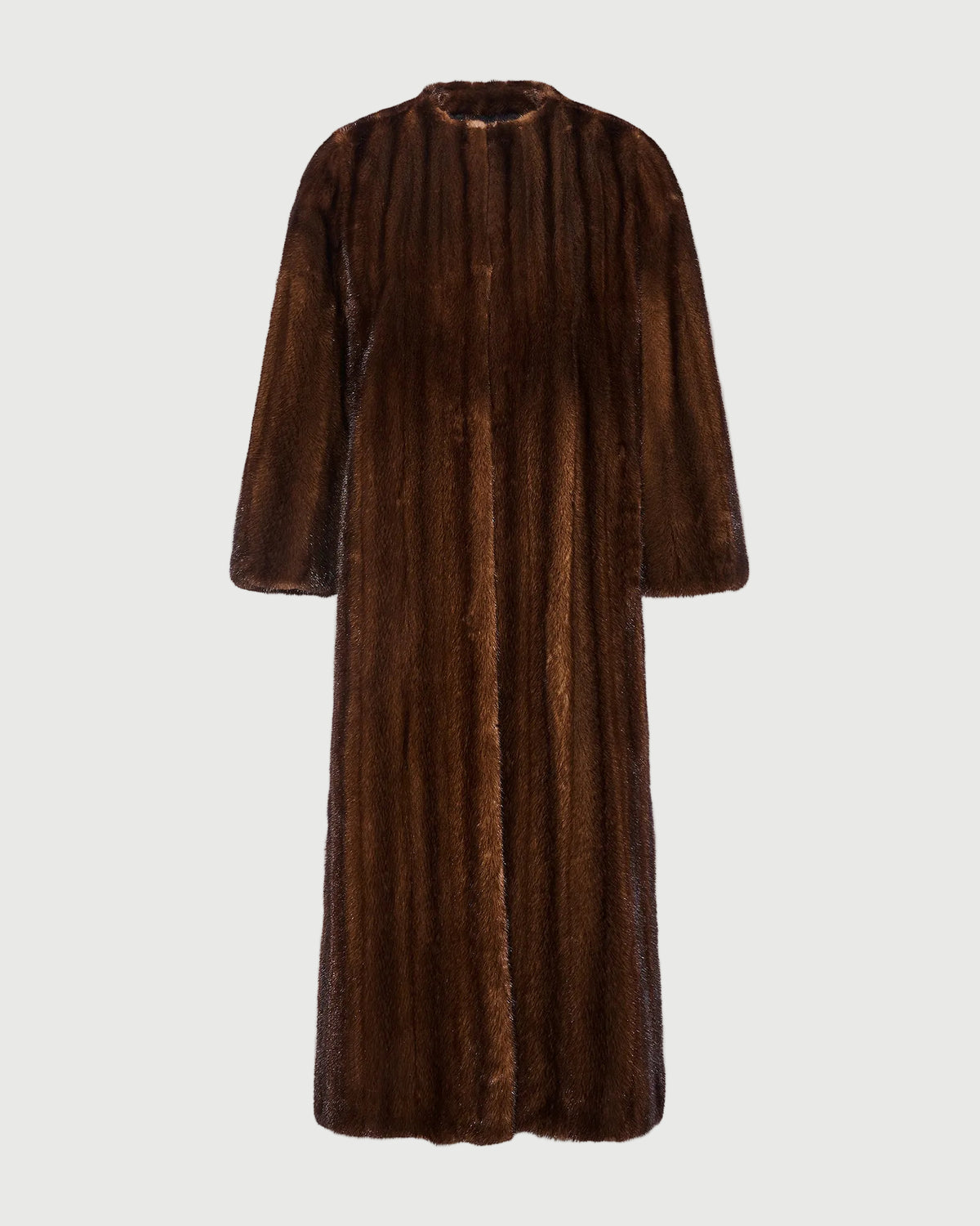 Maxi coat in long-haired straightened mink fur