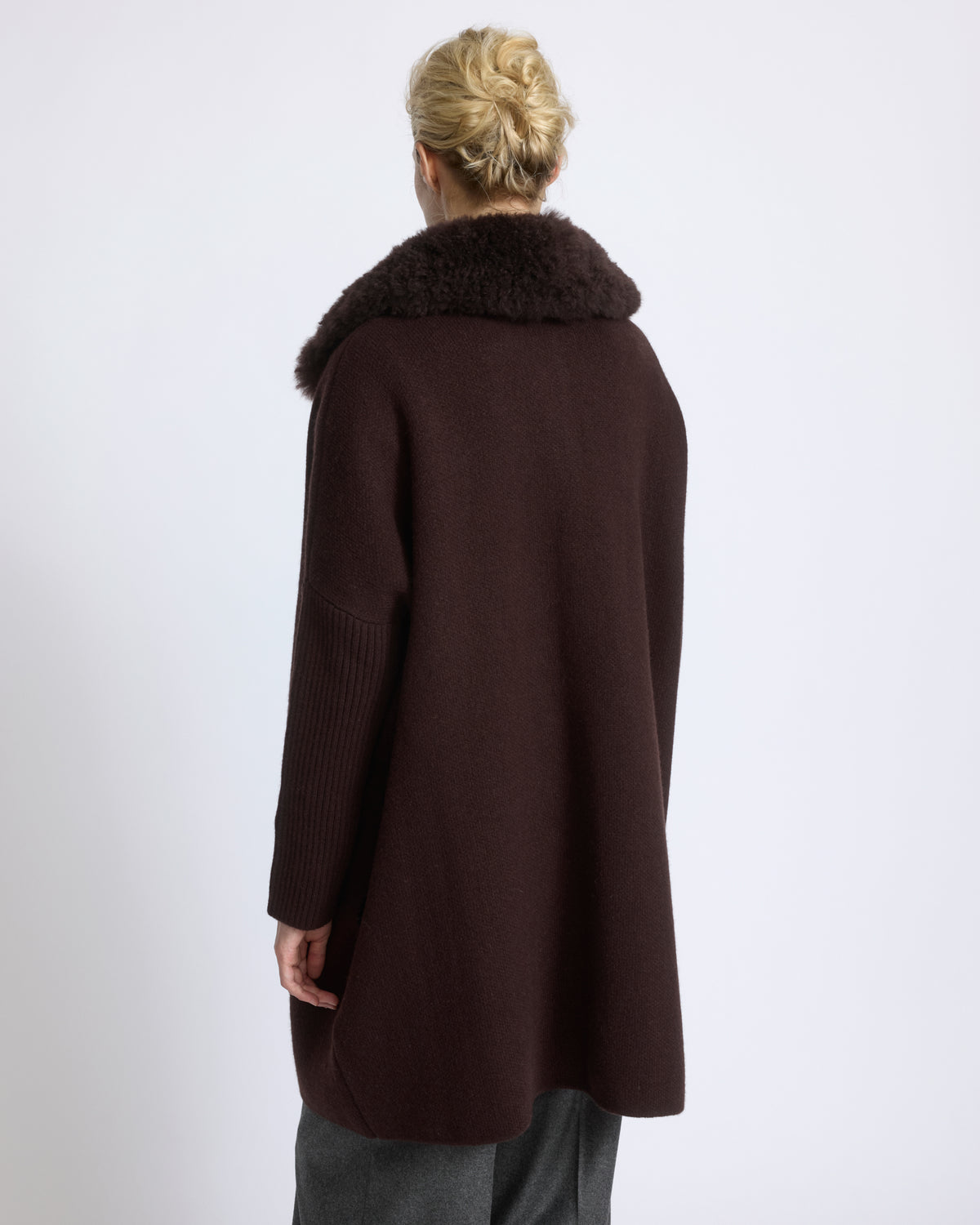 Merino knit coat with cashmere lambskin collar - Yves Salomon - New Fall/Winter Collection