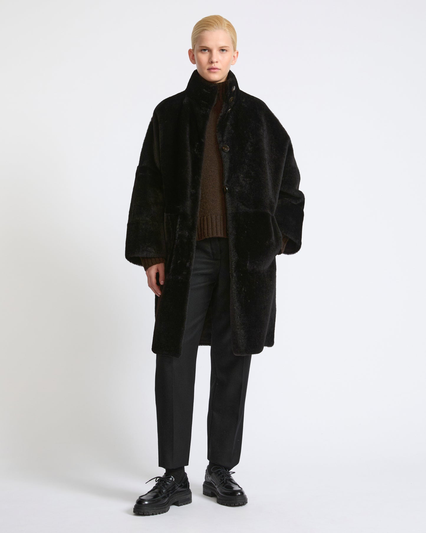 Oversized lambskin shearling coat - Yves Salomon - New Fall Winter Collection
