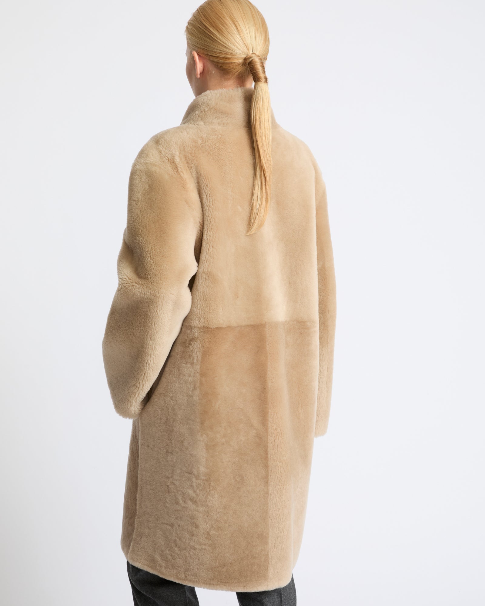 Reversible combed lambskin shearling coat - Yves Salomon - New Fall Winter Collection