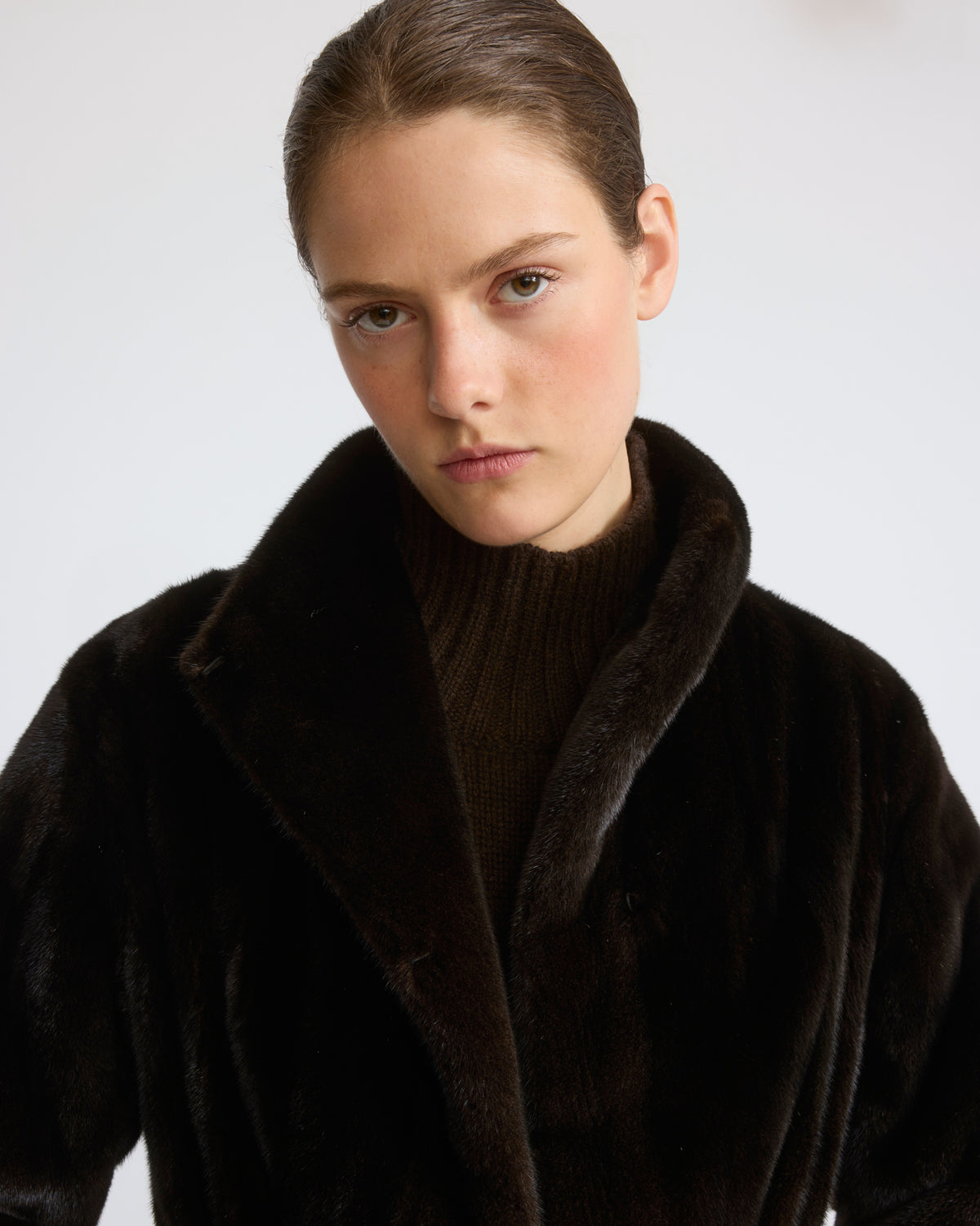 Long-haired mink fur coat with high straight collar - Yves Salomon - New Fall/Winter Collection
