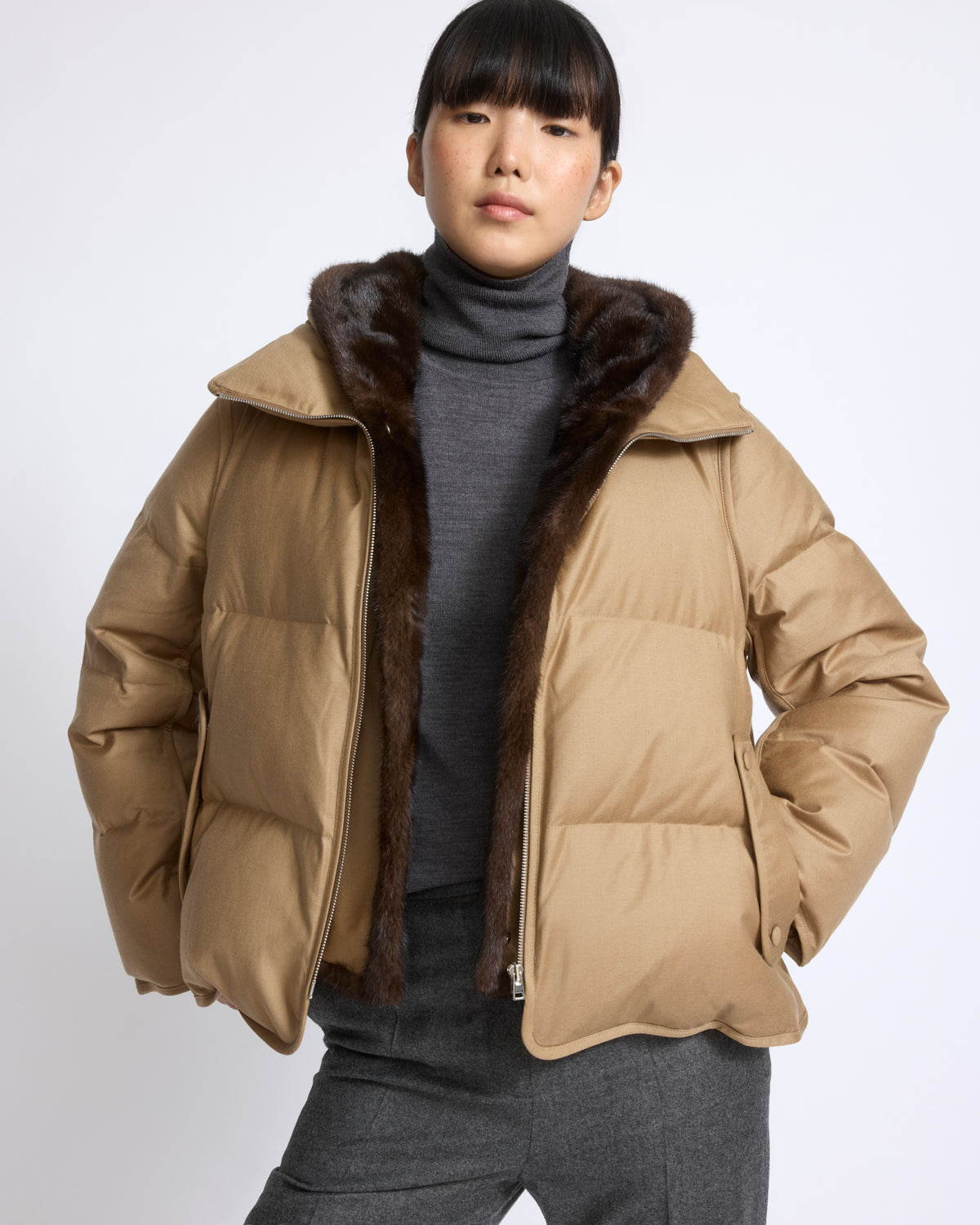 Short down jacket in Loro Piana flannel with detachable mink fur bib - Yves Salomon - New Fall/Winter Collection