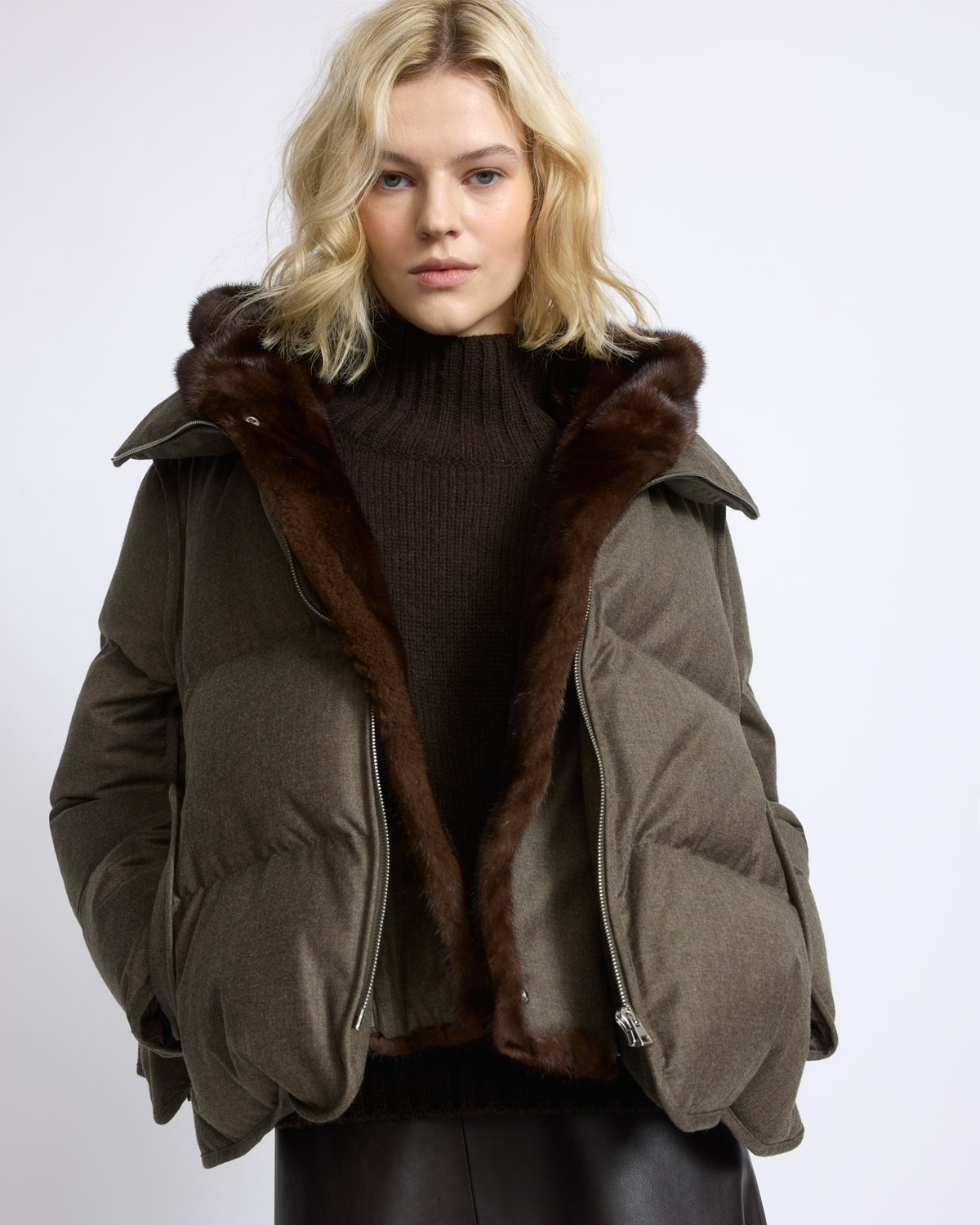 Short down jacket in Loro Piana flannel with detachable mink fur bib - Yves Salomon - New Fall/Winter Collection