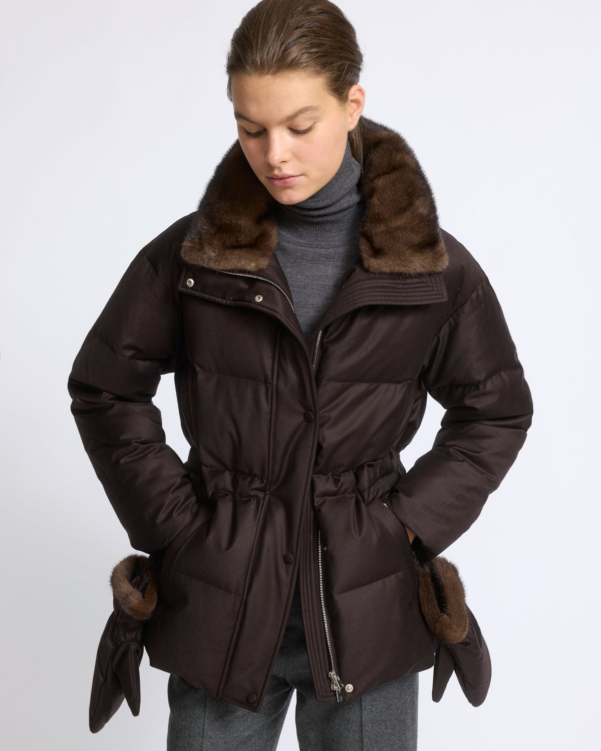 Fitted down jacket in Loro Piana flannel with mink fur collar and mittens - Yves Salomon - New Fall/Winter Collection