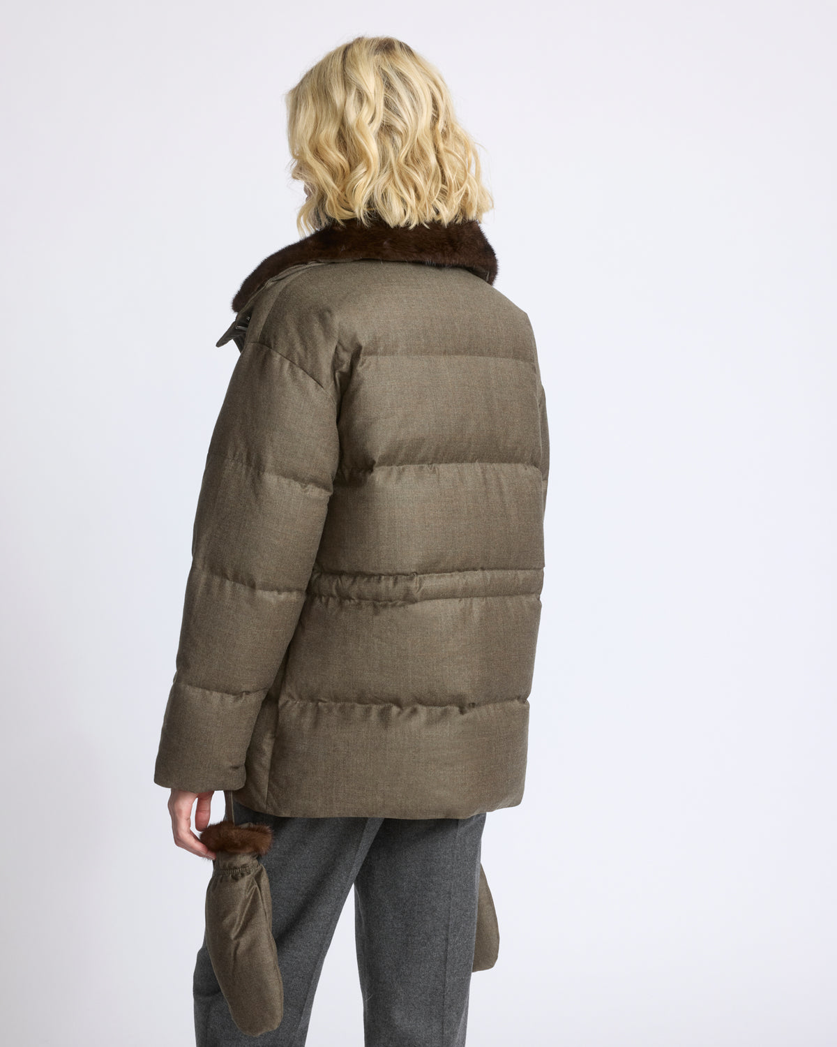Fitted down jacket in Loro Piana flannel with mink fur collar and mittens - Yves Salomon - New Fall/Winter Collection