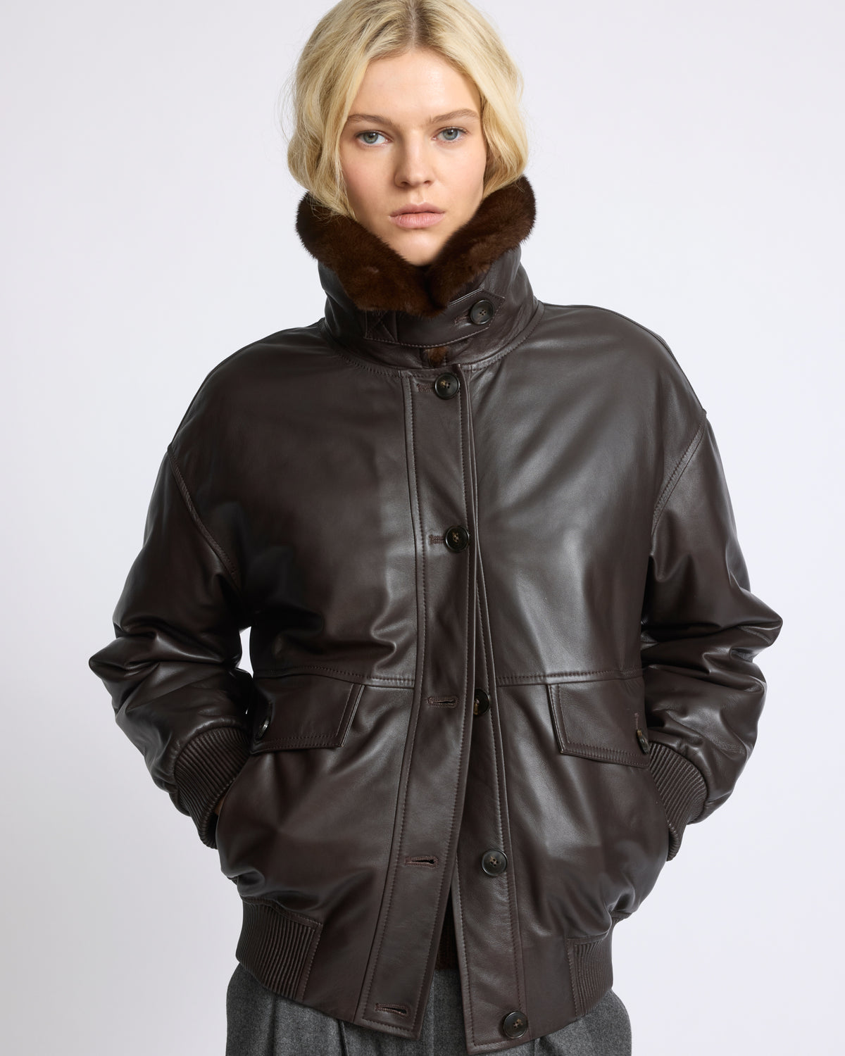 Short lambskin leather jacket with detachable mink fur collar - Yves Salomon - New Fall/Winter Collection