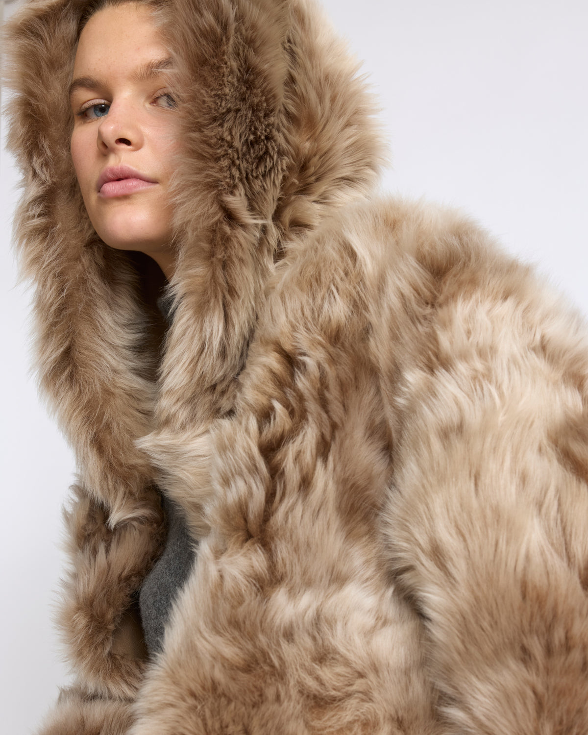 Reversible hooded Toscana lambskin shearling jacket - Yves Salomon - New Fall/Winter Collection