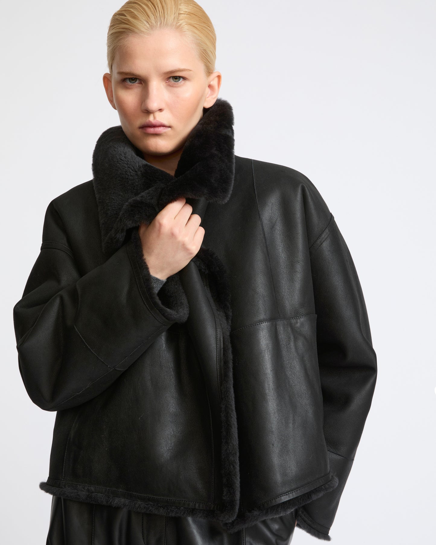 Reversible short Lacon lambskin shearling jacket - Yves Salomon - New Fall Winter Collection