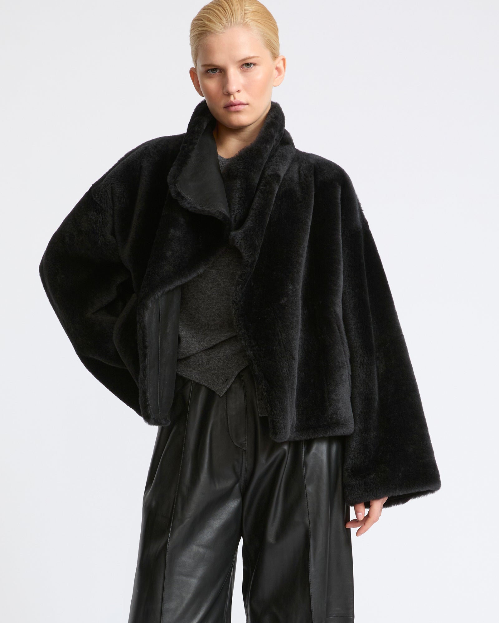Reversible short Lacon lambskin shearling jacket - Yves Salomon - New Fall Winter Collection