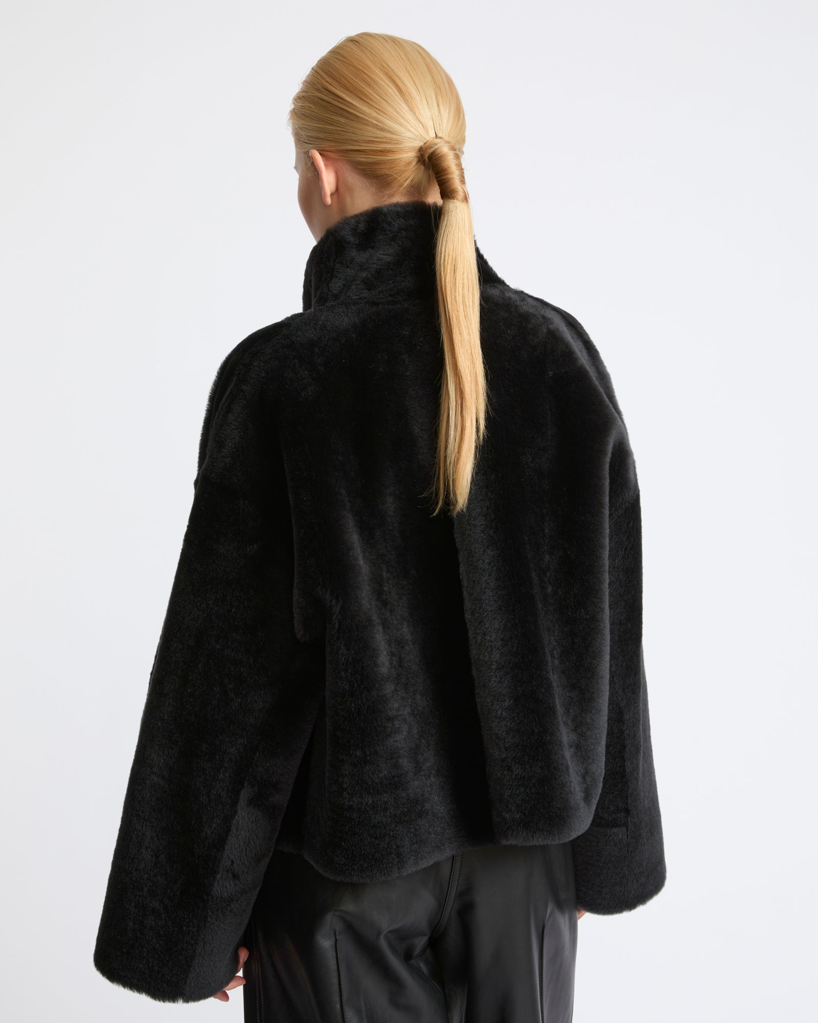 Reversible short Lacon lambskin shearling jacket - Yves Salomon - New Fall Winter Collection