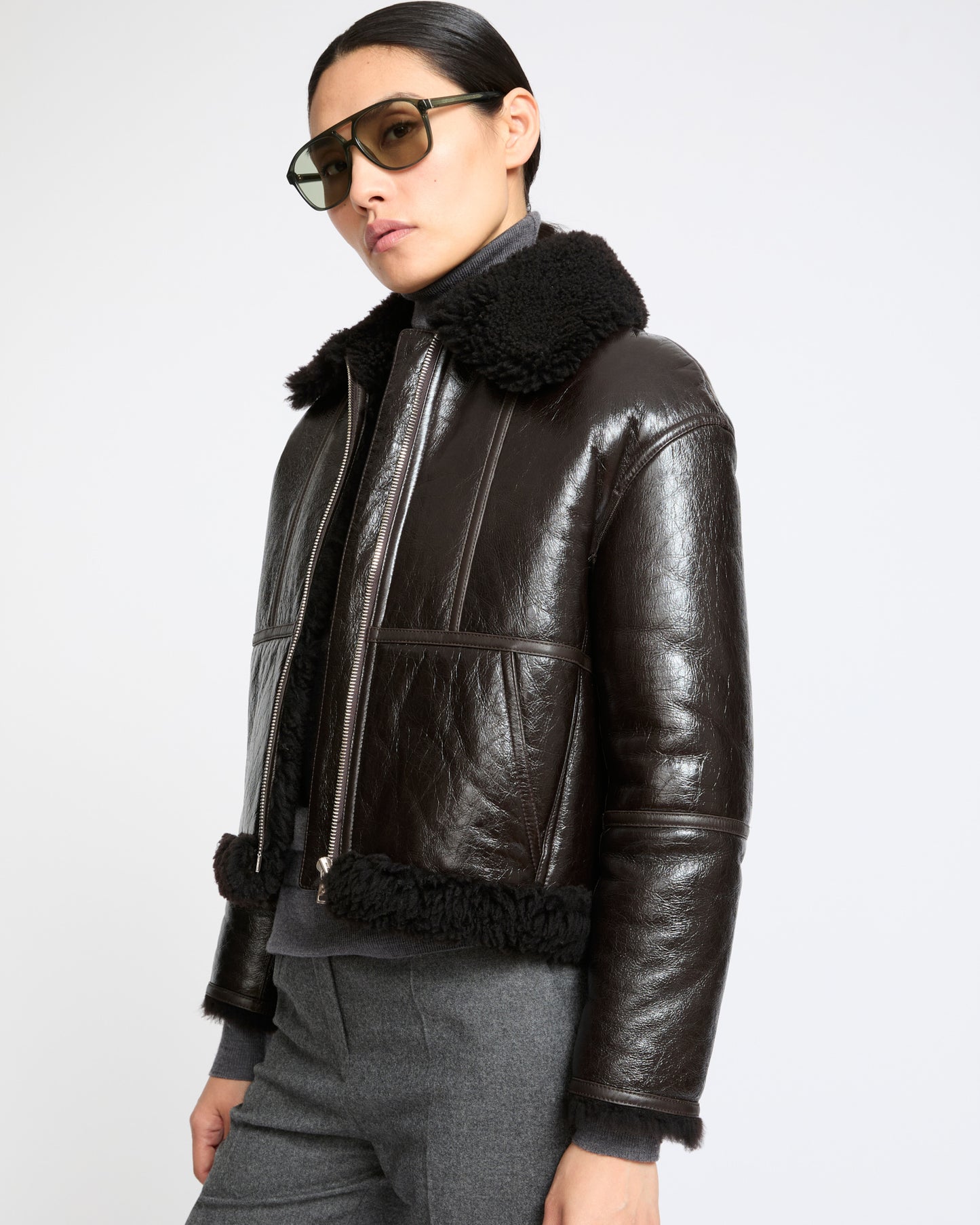 Short varnished Merinillo lambskin shearling jacket - Yves Salomon - New Fall Winter Collection