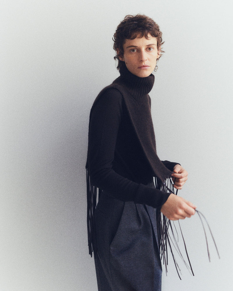 100% cashmere knit bib with leather fringes - Yves Salomon - New Fall/Winter Collection